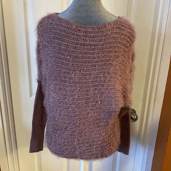 BKE Boutique Women’s Size Small Loose Knit Fuzzy Sweater Purple Round Neck - Picture 5 of 10